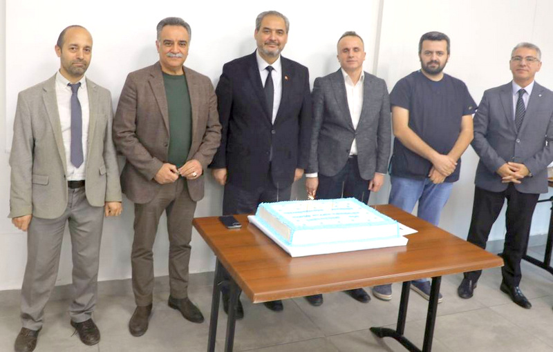 AFSÜ, Ağız ve Diş Sağlığı Haftası’nda Akademisyenlerini Ödüllendirdi