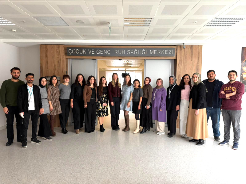 AFYON’DA ÇOCUK VE ERGEN RUH SAĞLIĞI TİMİ