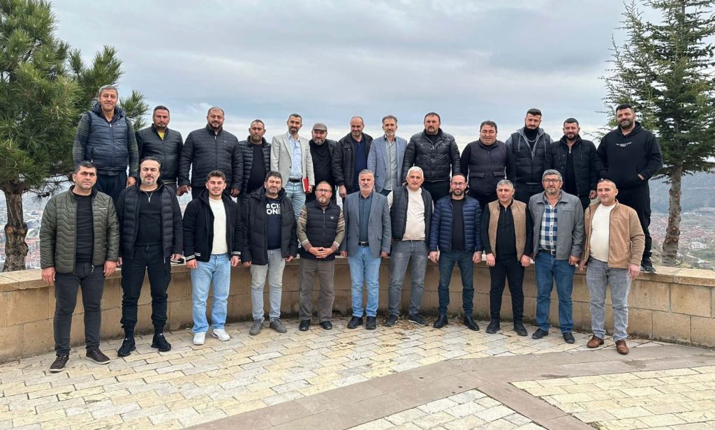 ESNAFLARDAN KUNAK’A TAM DESTEK