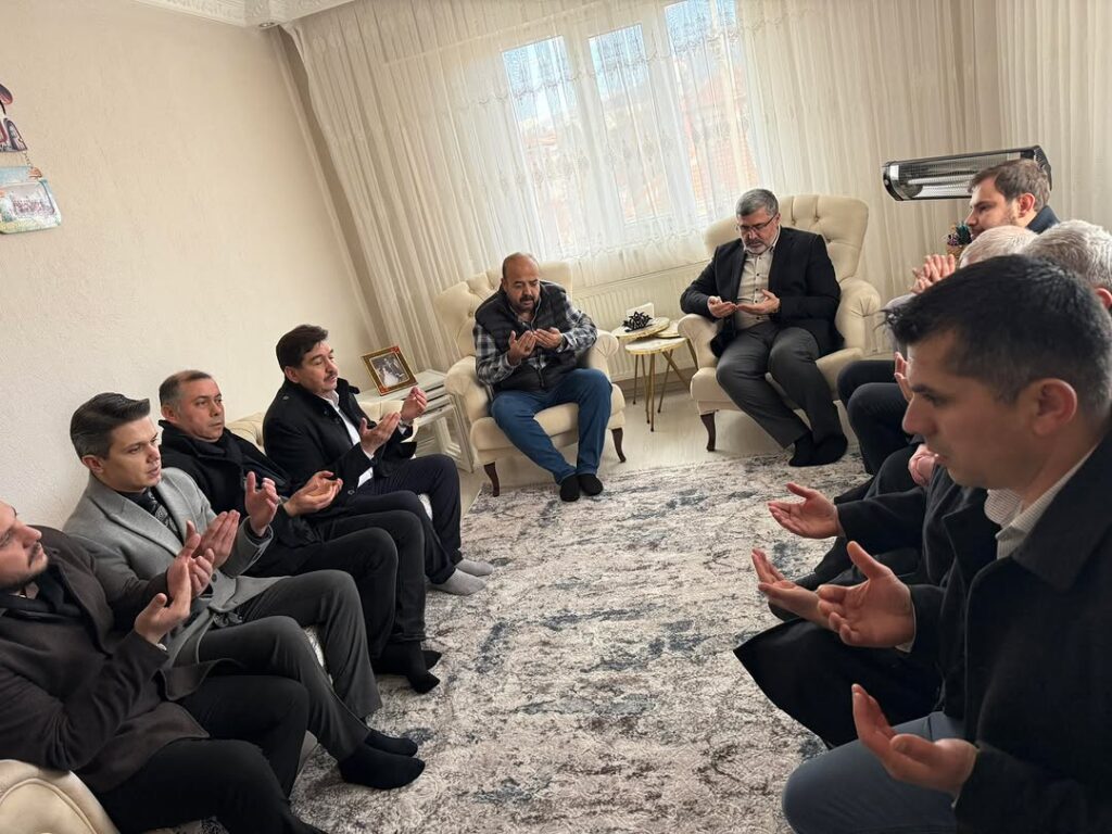 Ak Parti Afyonkarahisar Milletvekili Ali Özkaya’dan Erdal Dursun’a Taziye Ziyareti
