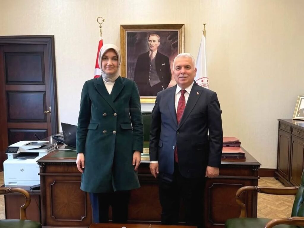 Vali Yiğitbaşı’ndan Aziz Yıldırım’a Tebrik Ziyareti