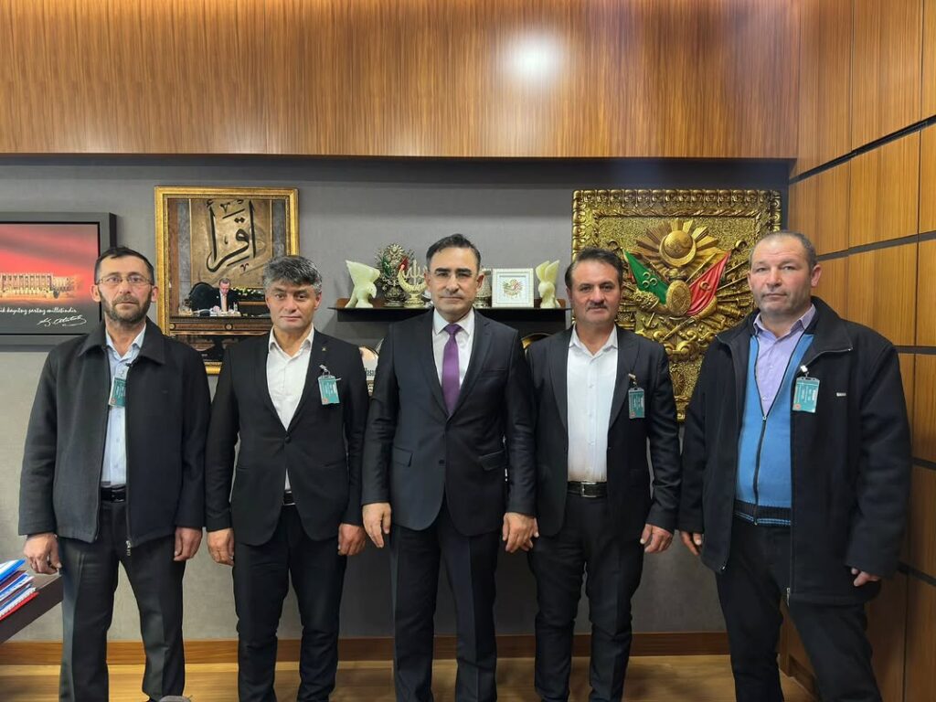 Ak Parti Milletvekili Hasan Arslan, İhsaniye’de Kıymetli İsimleri Ağırladı