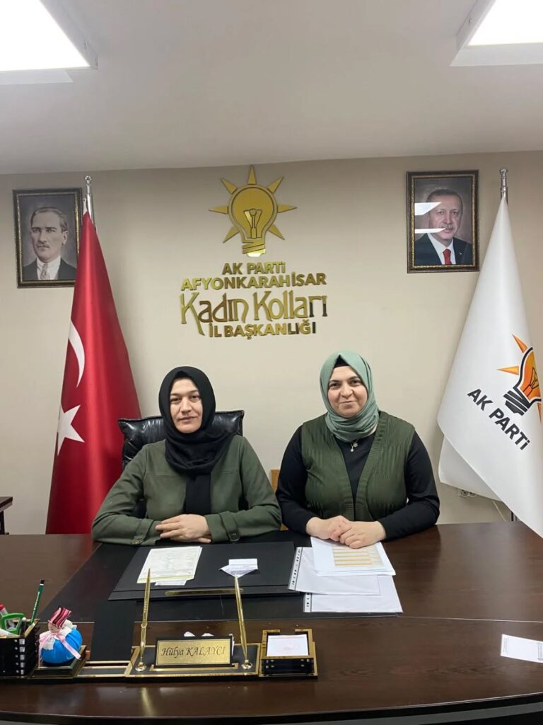 AK Parti Afyonkarahisar İl Kadın Kolları Yönetim Kurulu Üyeleri Nöbette