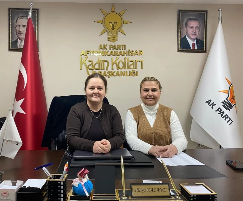 AK Parti Afyonkarahisar İl Kadın Kolları’ndan Nöbet Çağrısı
