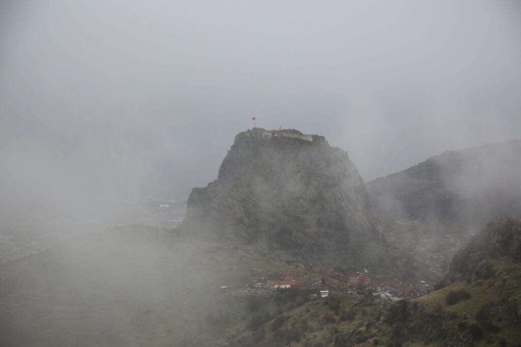 Sislerde Kayıp Bir Masal