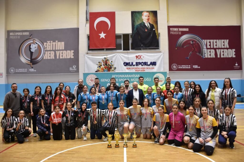 Yıldız Kızlar Futsal Müsabakaları Tamamlandı