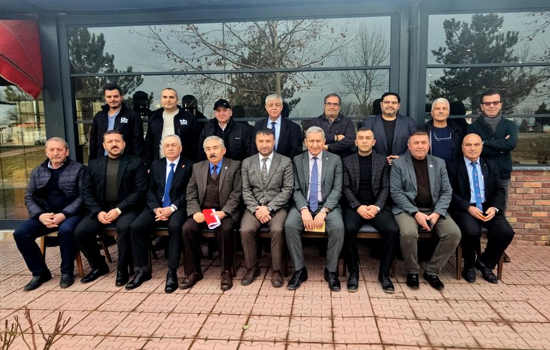 2025’İN OLAYI: İL BAŞKANLARI AYNI MASADA BULUŞMASI