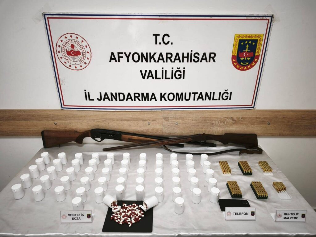 Afyon’da Uyuşturucu Operasyonu: Binlerce Hap Ele Geçirildi