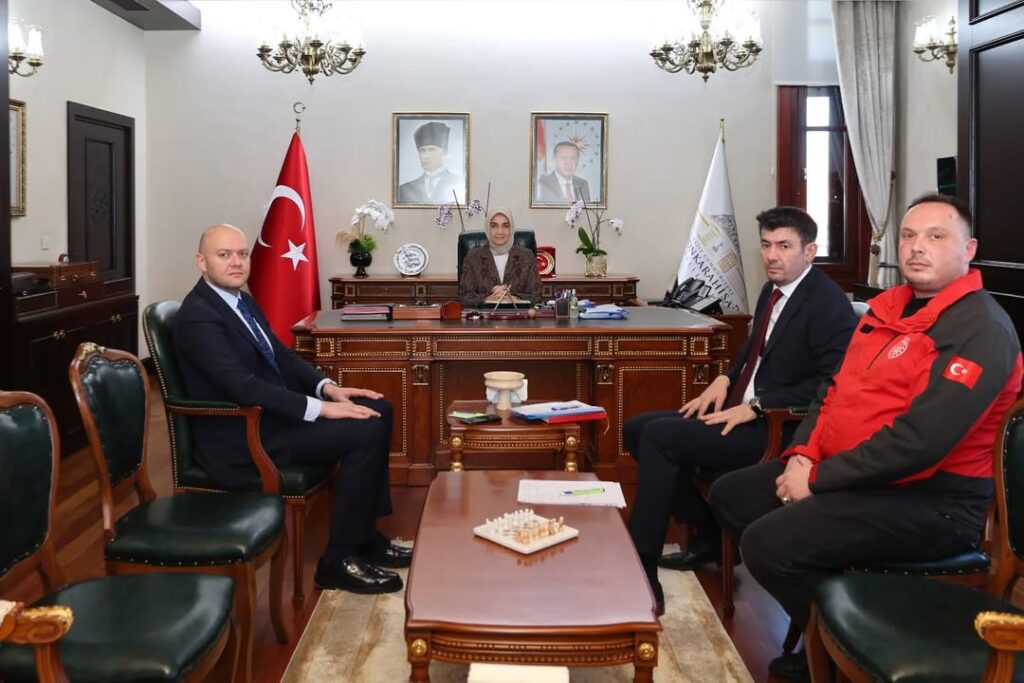 Valimiz Doç. Dr. Kübra Güran Yiğitbaşı, Sosyal Yardımlaşma ve Dayanışma Vakfı’nın Ramazan Ayındaki Çalışmalarını Değerlendirdi