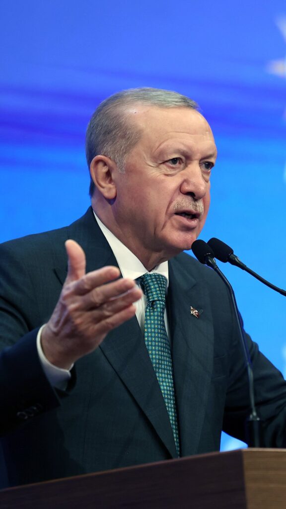 Türkiye Cumhurbaşkanı Recep Tayyip Erdoğan’ın Millete Dost ve Yoldaş Olduğu Vurgusu