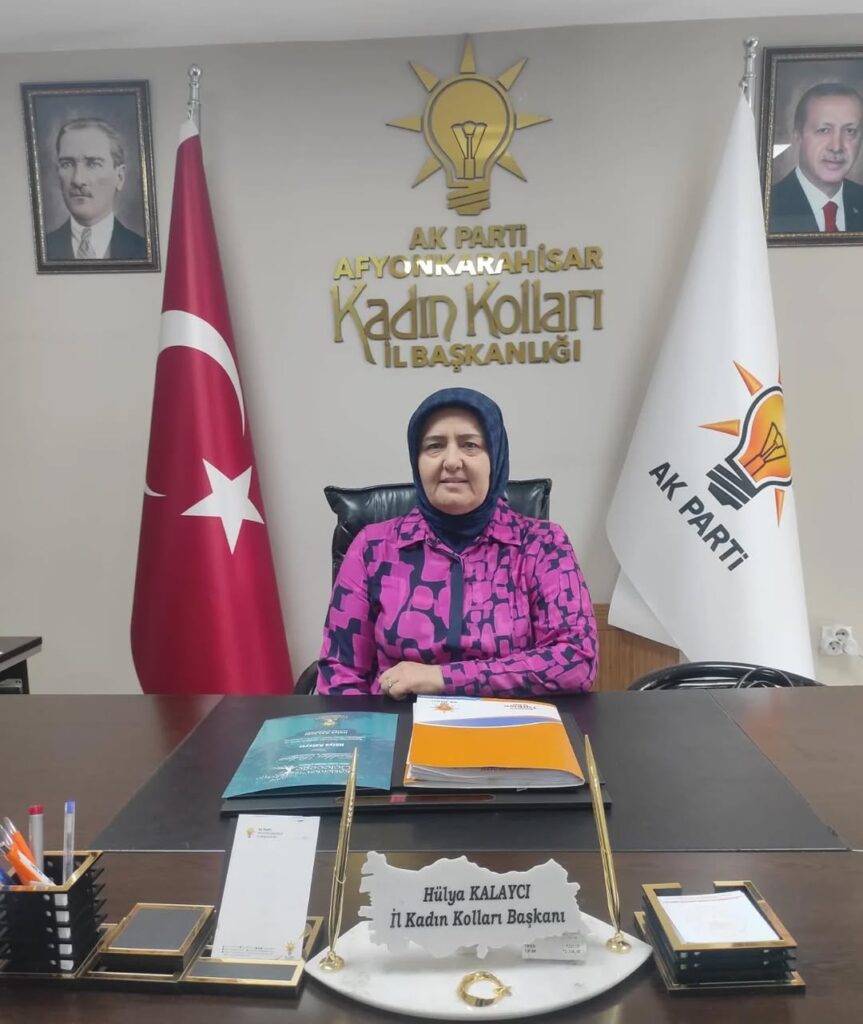 AK Parti Afyonkarahisar İl Kadın Kolları’ndan Nöbetçi Başkanlık Hizmeti