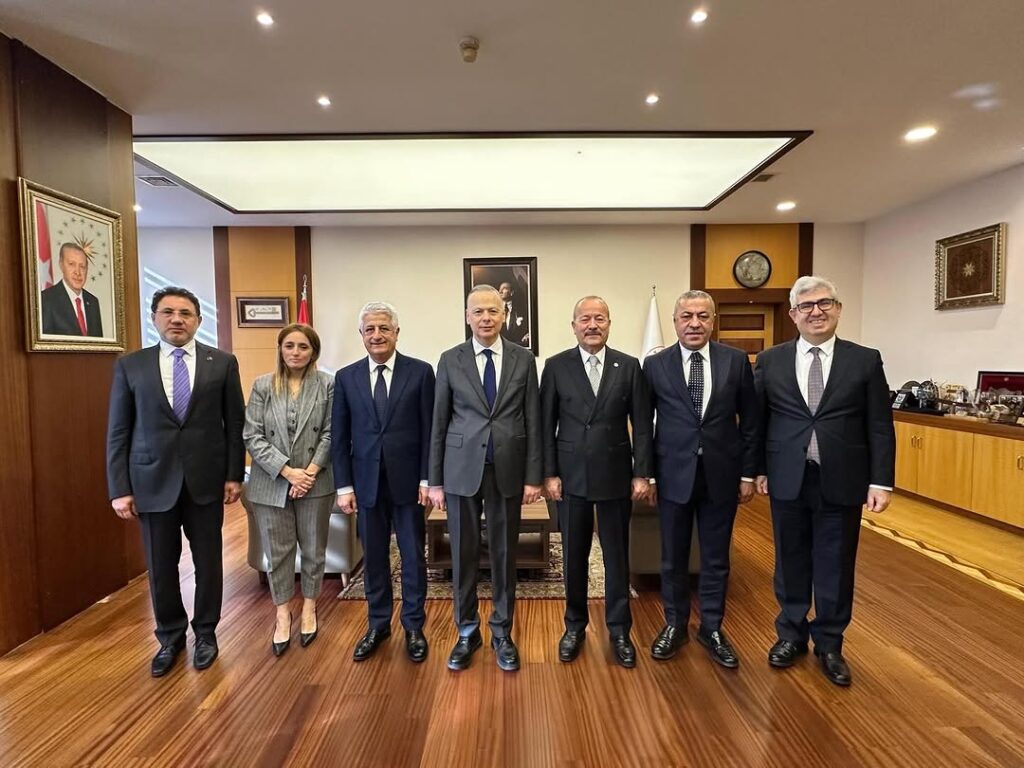 Ticaret Bakan Yardımcısı Volkan Ağar ve TÜMMER Yönetim Kurulu Başkanı Hanifi Şimşek Marmer Sektörü İş İnsanlarıyla Buluştu