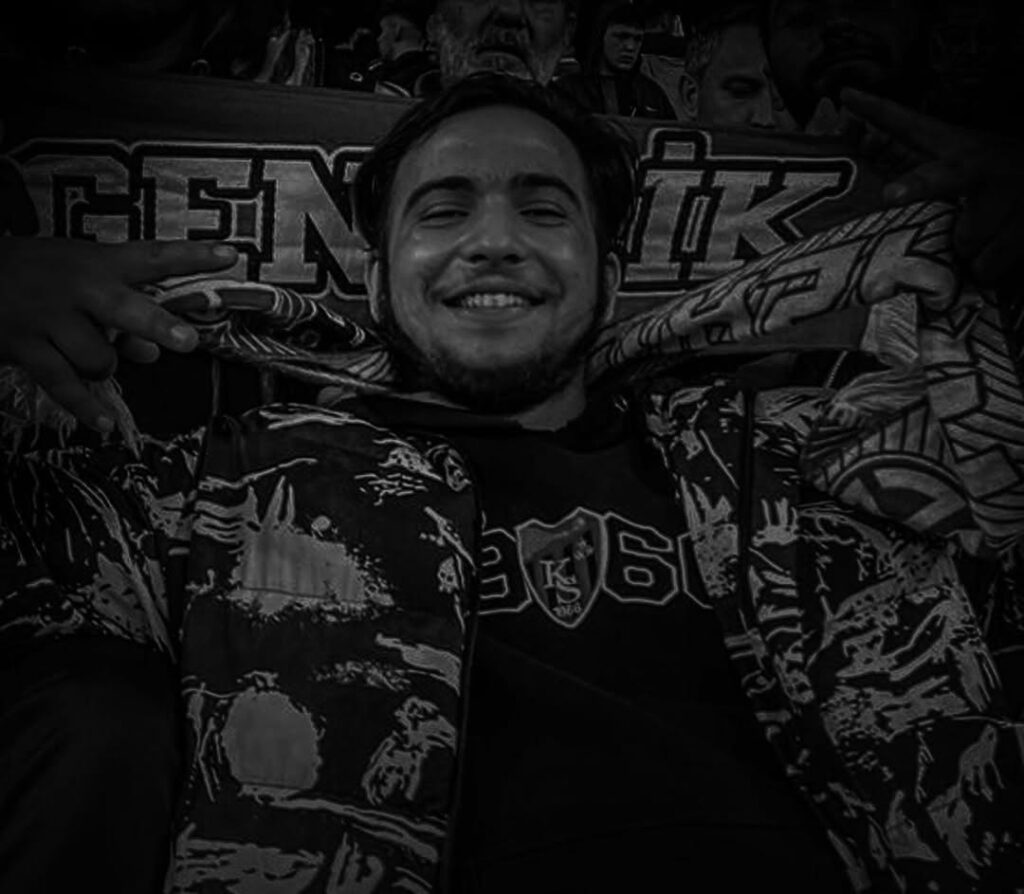 Kocaelispor-Beşiktaş Maçında Tribünden Düşen ve Hayatını Kaybeden Kişi İçin Başsağlığı Mesajı