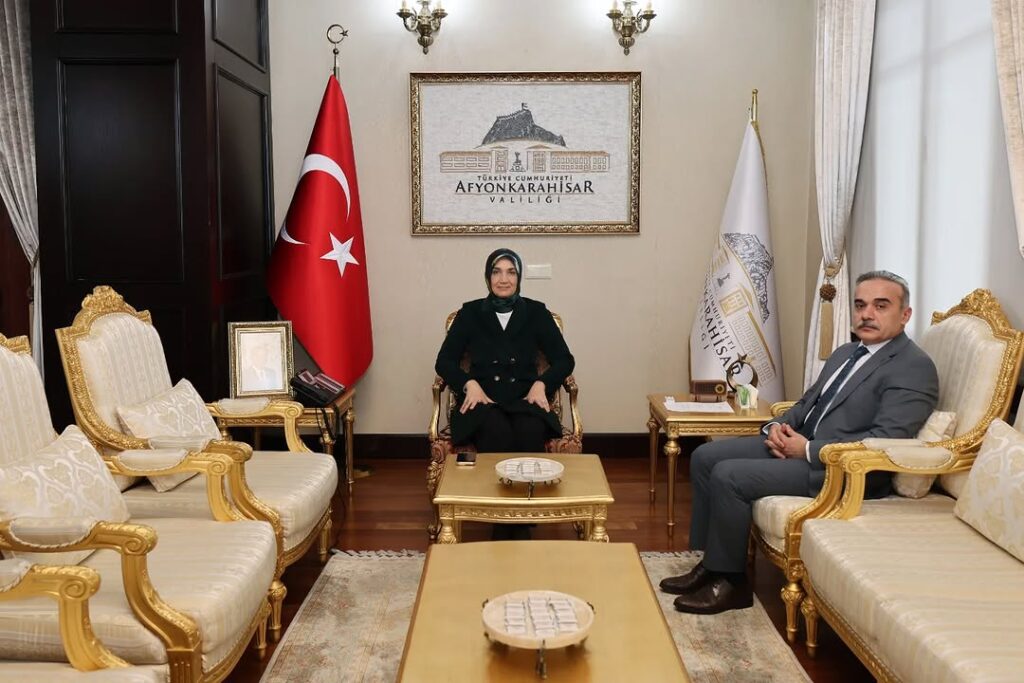 Afyonkarahisar Cumhuriyet Başsavcısı Mehmet Patlak, Vali Doç. Dr. Kübra Güran Yiğitbaşı’nı Ziyaret Etti