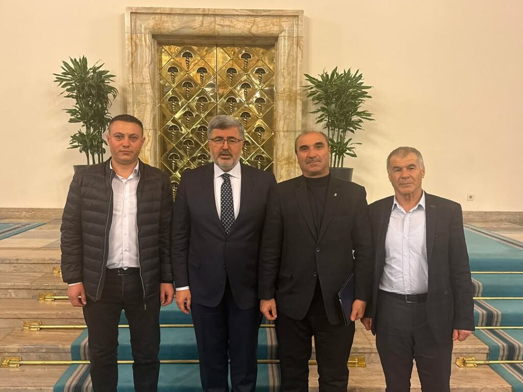 AK Parti Çay İlçe Başkanı Coşkun Sarıpınar ve Heyeti Gazi Meclisinde Misafir Edildi