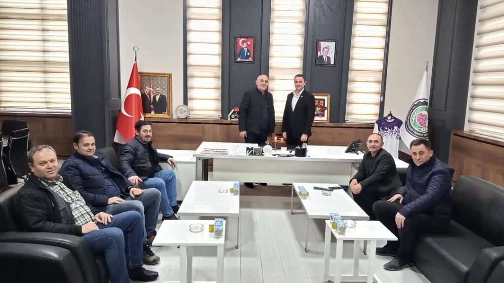 Afyonkarahisar Ticaret Borsası Yönetim Kurulu Başkanı Mehmet Mühsürler, Kırka Belediye Başkanı ve Eski Üye Hakan Şahin’in Doğum Gününü Kutladı