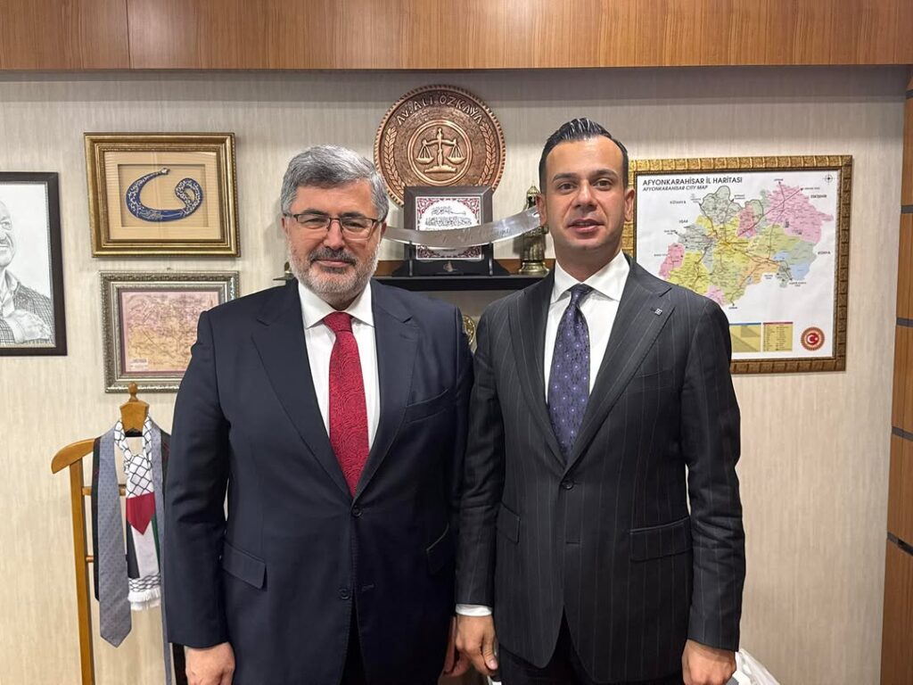Ak Parti Afyonkarahisar Milletvekili Ali Özkaya’nın Açıklaması: Sinanpaşa İlçe Kaymakamı Emrah Arslan’ı Gazi Meclisi’nde Misafir Ettik