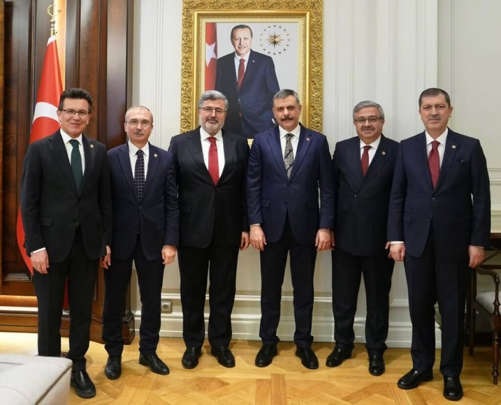 Ak Parti Milletvekilleri İçişleri Bakanı Mustafa Çiftçi’yi Ziyaret Etti