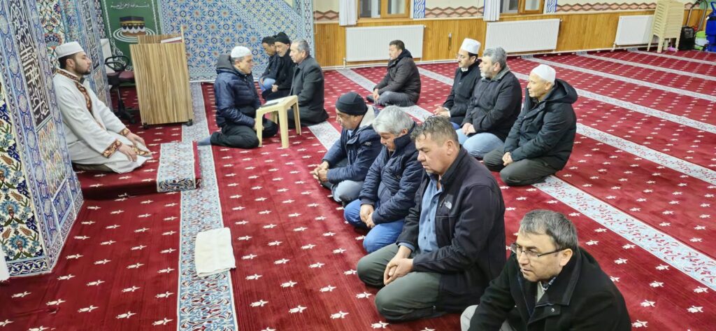 Yenibelkavak Köyü’nde Sabah Namazı Buluşması Gerçekleştirildi