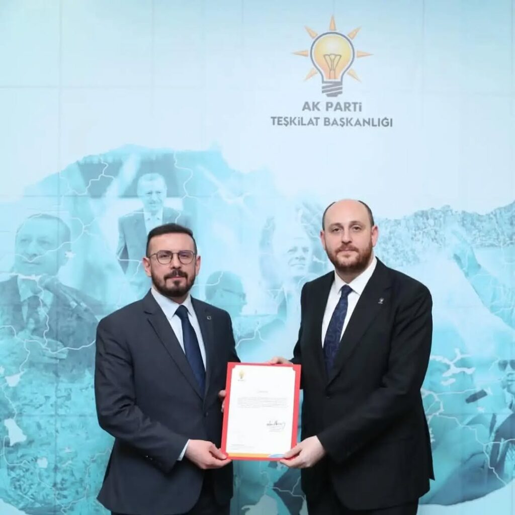 AK Parti Afyonkarahisar İl Kadın Kolları’ndan Yeni Göreve Atanan Halit Özdemir’e Destek