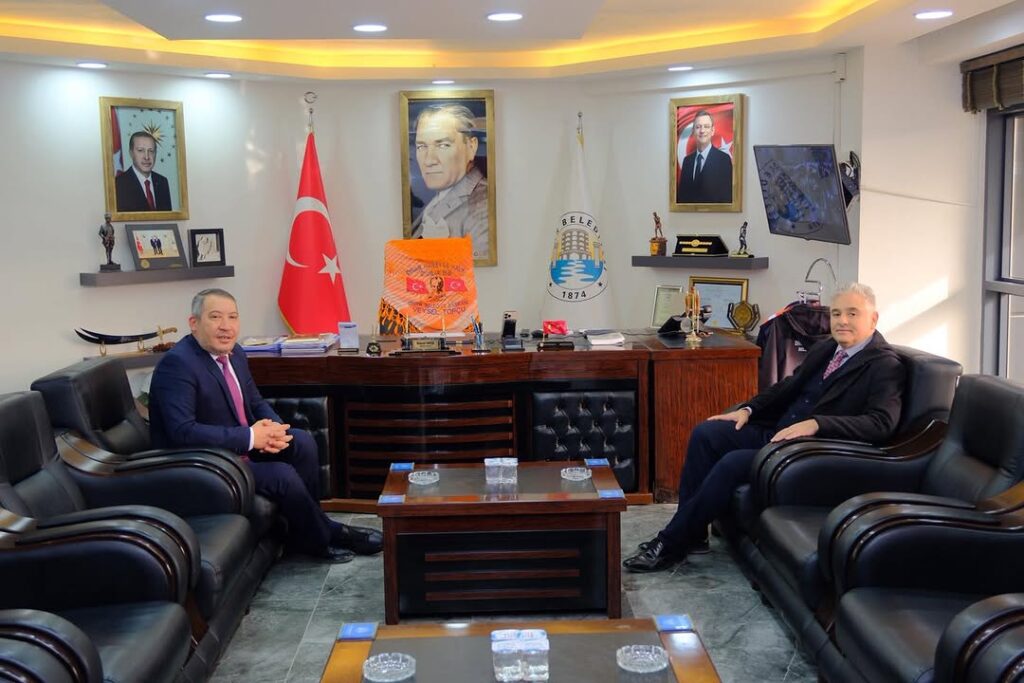 Dinar Belediye Başkanı Veysel Topçu’ya İlçe Emniyet Müdürü Savaş Kan’dan Ziyaret