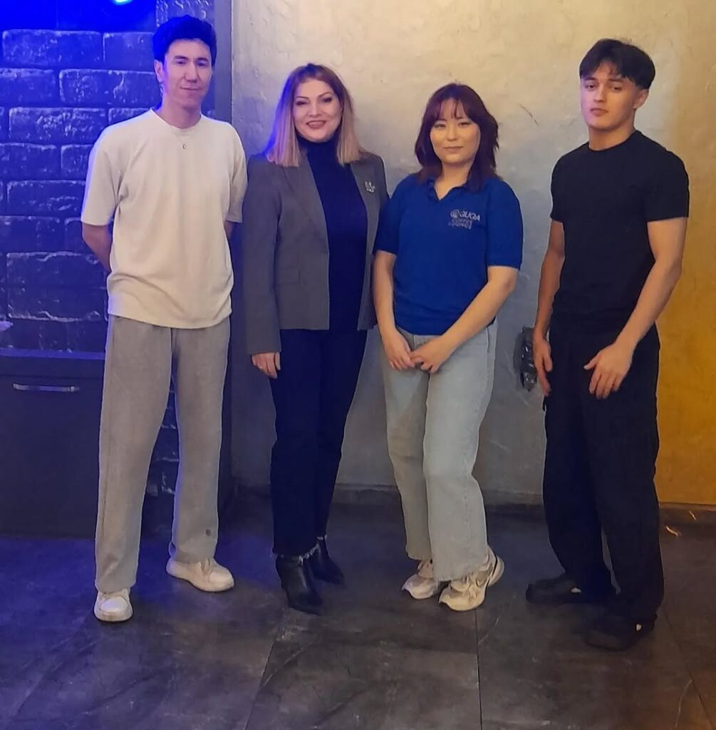 AK Parti Afyonkarahisar Kadın Kolları Türk Devletleriyle İlişkiler Birimi Başkanı Sevgi Yurtalan, Afyon Kocatepe Üniversitesi’nde Türk Dünyası Öğrencileriyle Buluştu