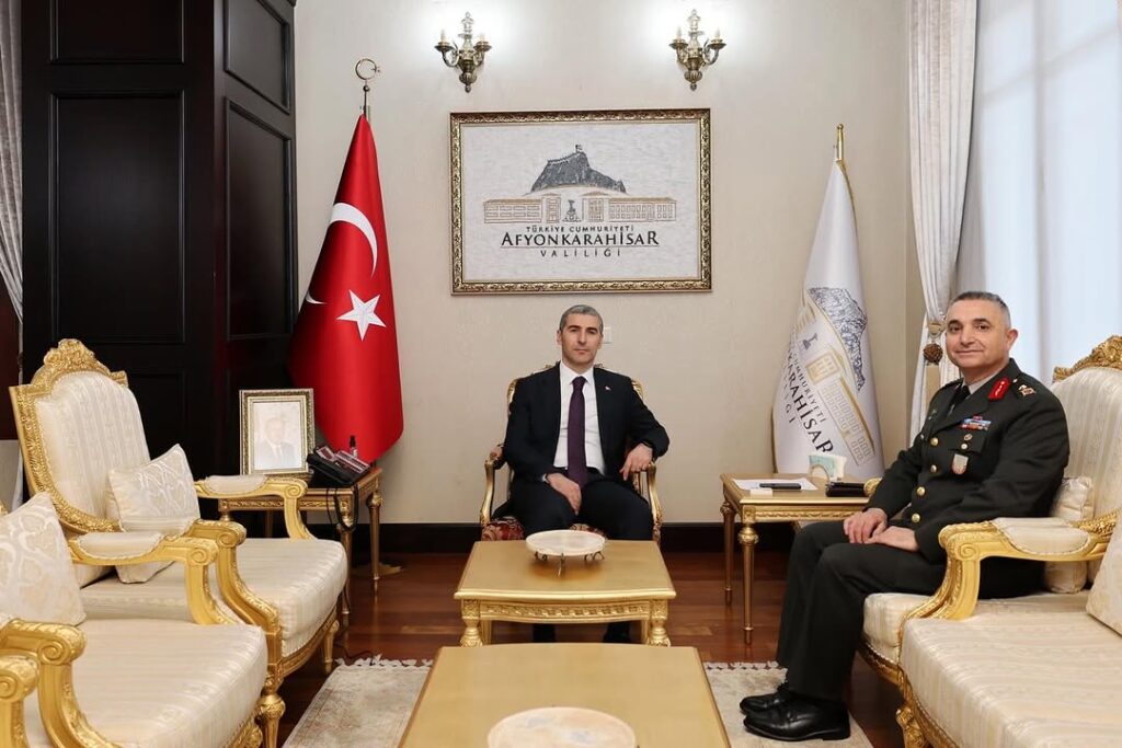 Afyonkarahisar Valiliği’nden Tuğgeneral Dr. Yalçın Tecimer’in Vali Dr. Naci Aktaş Ziyareti