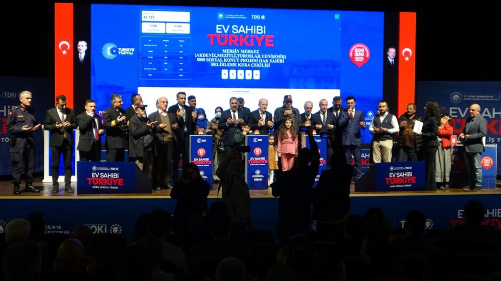 Mersin’de Konut Projesi Kura Çekimi