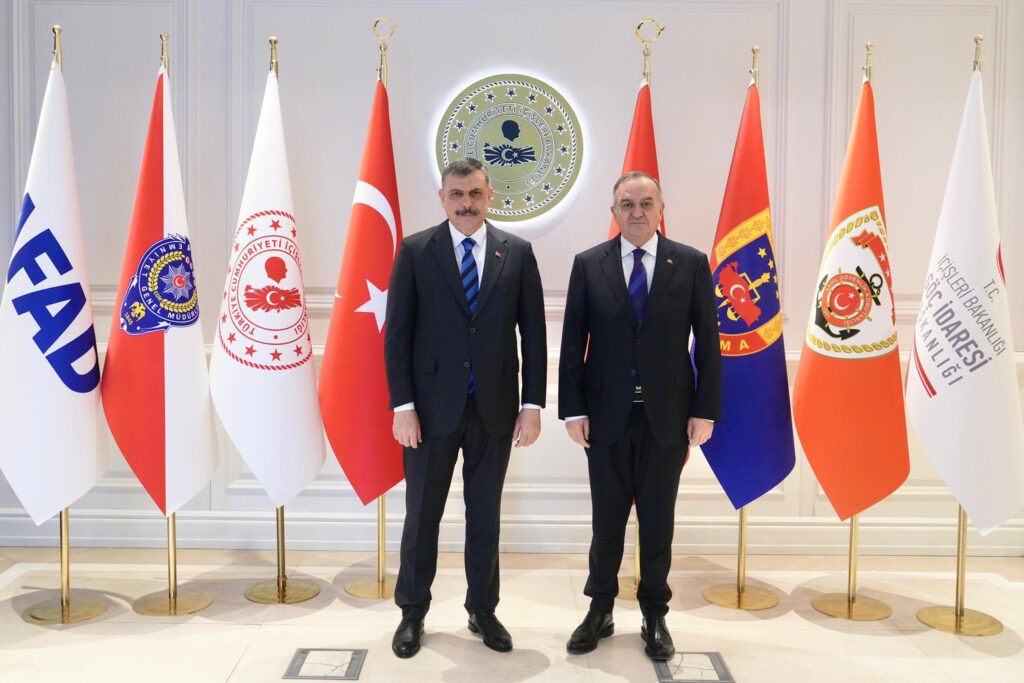 MHP’li Akçay’dan Bakan Çiftçi’ye Ziyaret