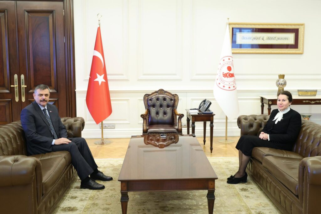 Zerrin Güngör’den Bakanlık Ziyareti