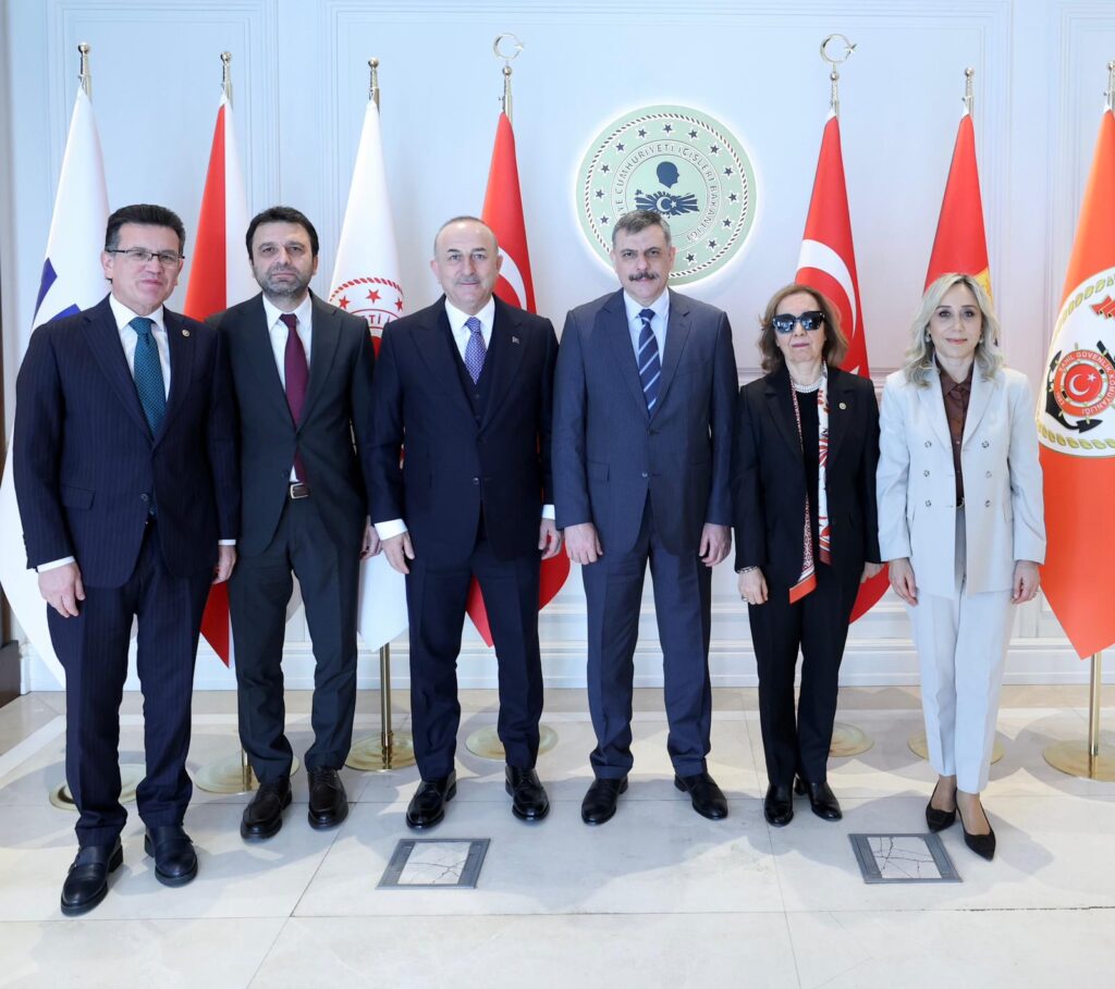 Çavuşoğlu’ndan İçişleri Bakanına Ziyaret