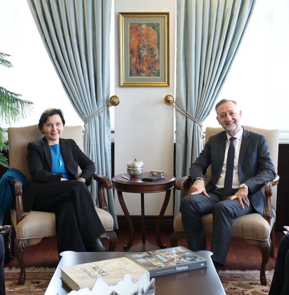 Bakan Yardımcısı Gümrükçü İtalya’da