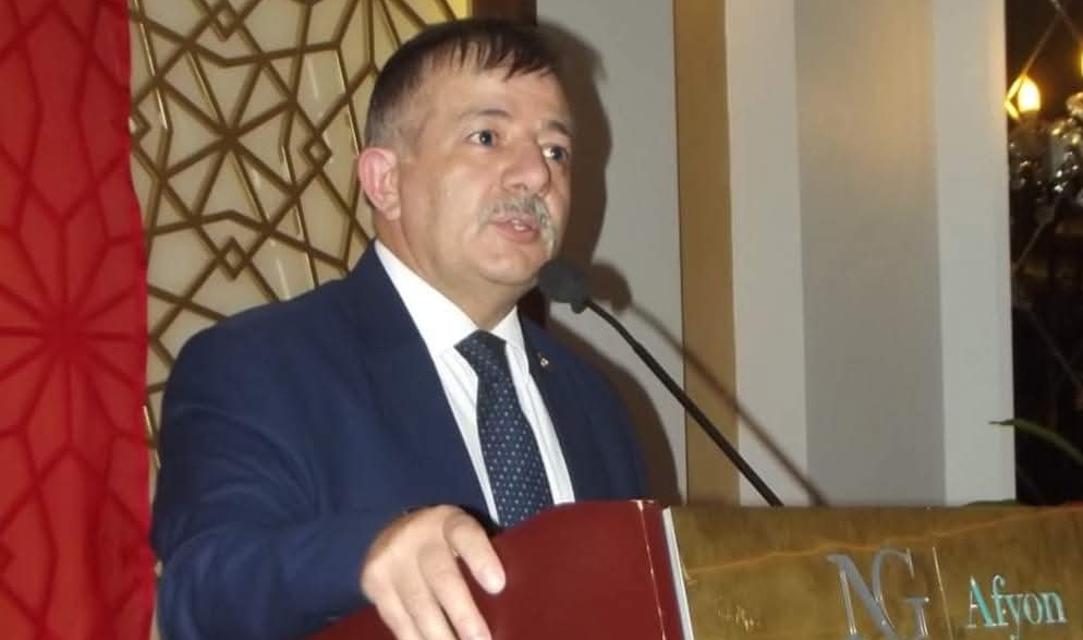 KİŞİLERİ VE KURUMLARI BİR BİRİNE DÜŞMAN ETMEK KİMSEYE BİR SEY KAZANDIRMAZ