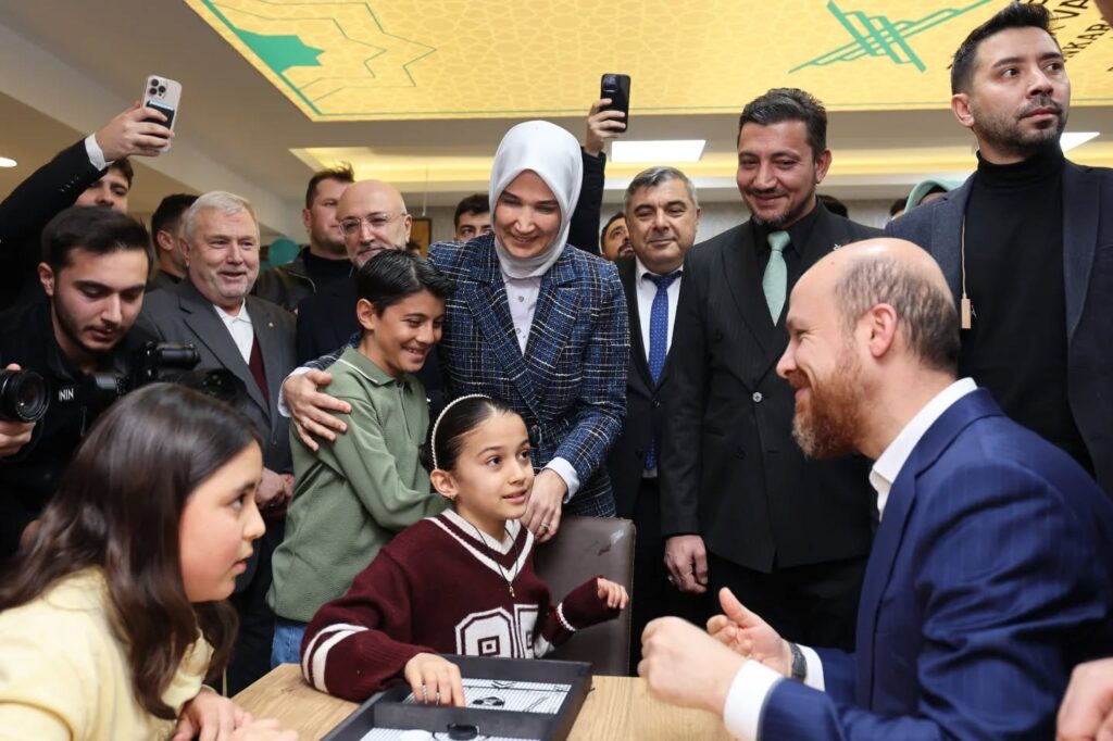 Türkiye Gençlik Vakfı Afyonkarahisar Temsilciliği Törenle Açıldı