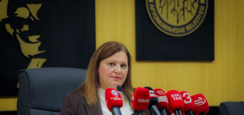 “KENTSEL DÖNÜŞÜMDE İNSANLARI BORÇLANDIRMAYACAĞIZ, YERİNDE DÖNÜŞÜMDEN TAVİZ VERMEYECEĞİZ”