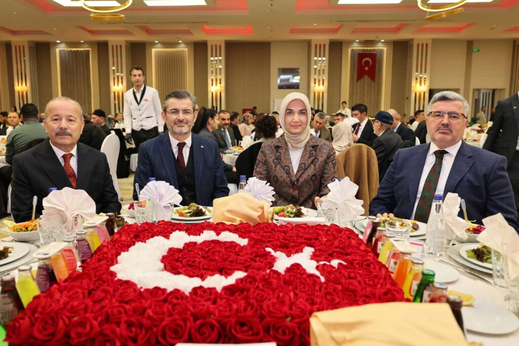 Şehit Aileleri ve Gaziler Aynı Sofrada Buluştu