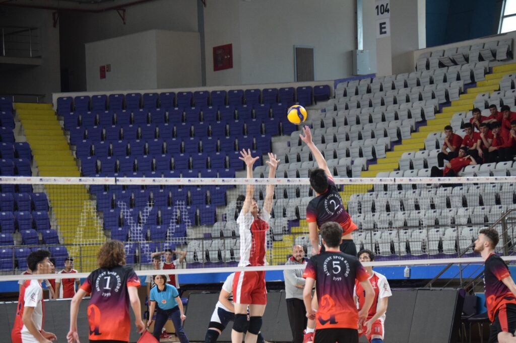 Erkekler 2. Lig Voleybol Finali Afyonkarahisar’da!