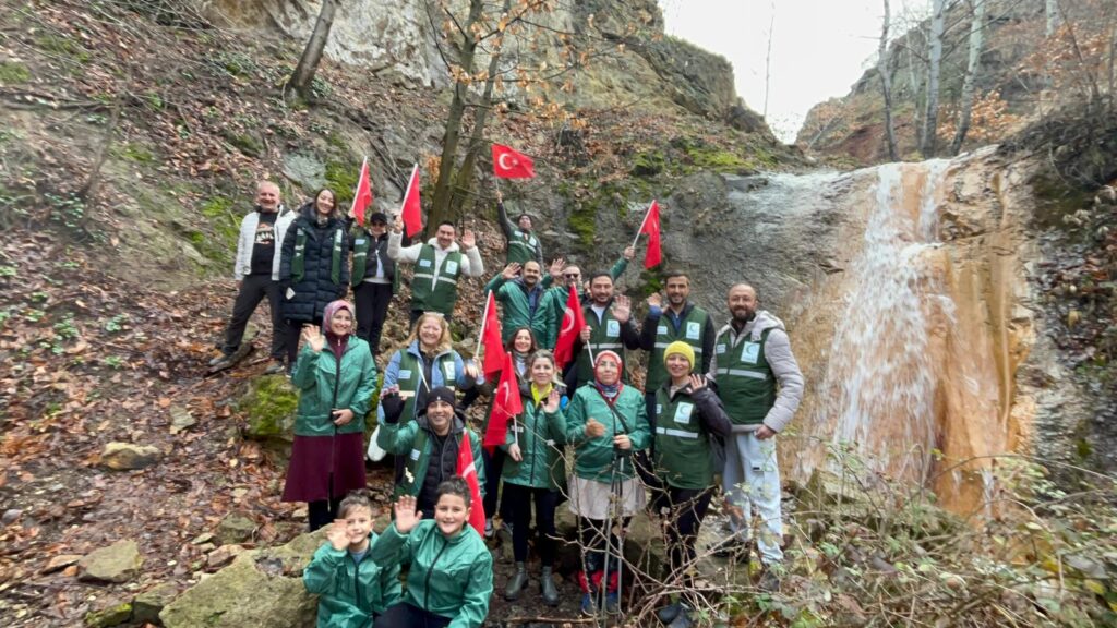 YEŞİLAY’DAN ERKMEN VE TAŞOLUK’TA SAĞLIKLI YAŞAMA DAVET