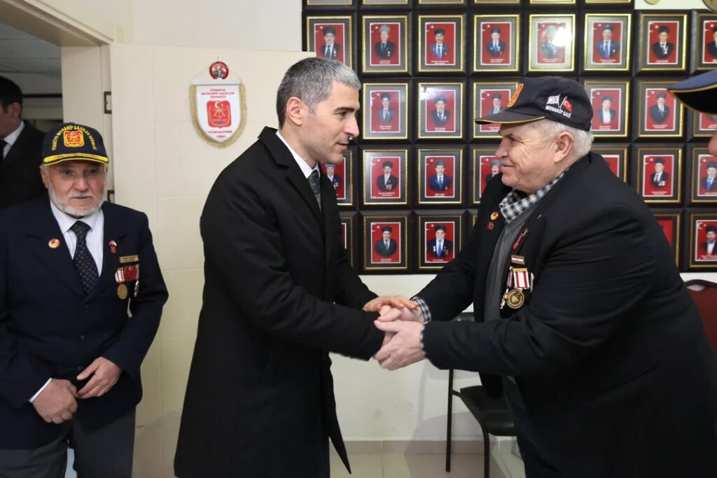 Vali Dr. Naci Aktaş, Muharip Gaziler Derneği Afyonkarahisar Temsilciliği’ni Ziyaret Etti