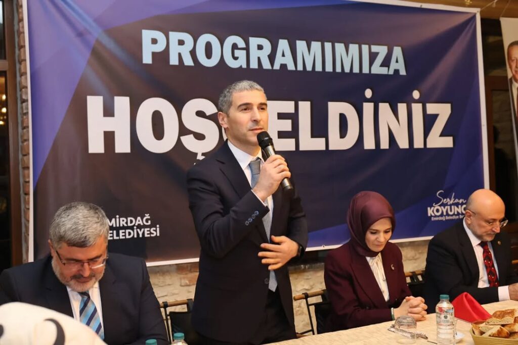 Aile ve Sosyal Hizmetler Bakanı Mahinur Özdemir Göktaş ile Afyonkarahisar Valisi Dr. Naci Aktaş Emirdağ’da Sahur Programında Buluştu
