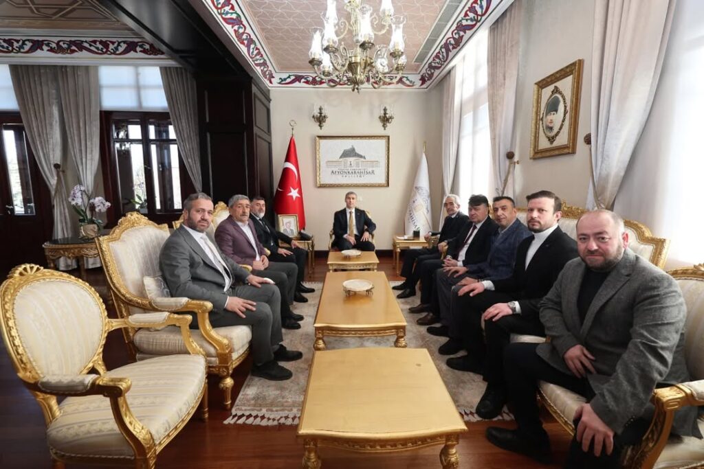 Valimiz Dr. Naci Aktaş, Afyonkarahisar’daki Esnaf Odaları Başkanlarıyla Bir Araya Geldi