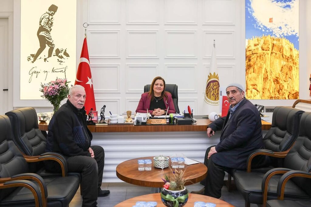 Veysel Karani Camii Kuran Kursu ve Müştemilatını Yaptırma ve Yaşatma Derneği Başkanı Şemsettin Ulu ve Hüseyin ile Görüştü