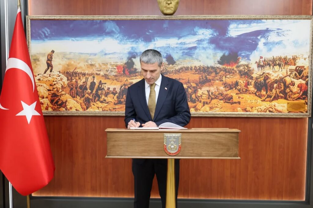 Vali Dr. Naci Aktaş İkmal ve Garnizon Komutanı Tuğg. Yalçın Tecimer’i Ziyaret Etti