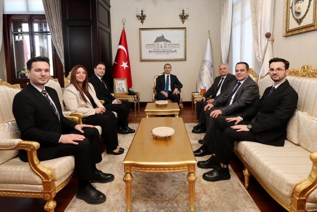 TV3 Yönetim Kurulu Başkanı ve Üyeleri Valiye Ziyarette Bulundu