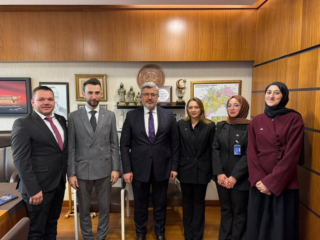 AK Parti Gençlik Kolları Afyonkarahisar İl Başkanı Mehmet Emin İntepe ve Yardımcıları Gazi Meclisinde Misafir Edildi