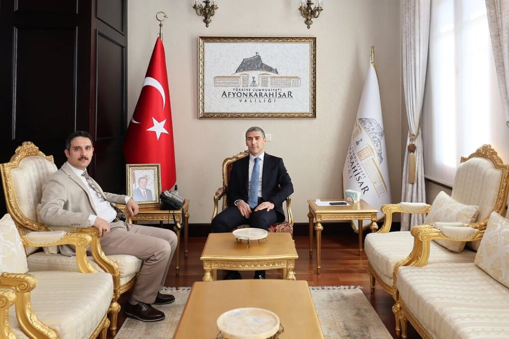 Afyonkarahisar İdare Mahkemesi Başkanı İslam Kaya, Vali Dr. Naci Aktaş’a Hayırlı Olsun Ziyaretinde Bulundu