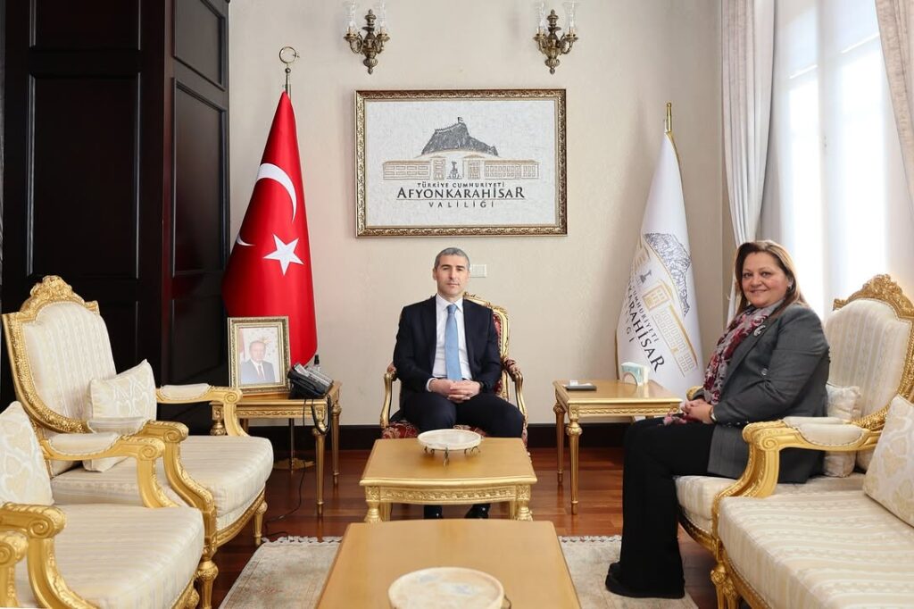 Afyonkarahisar Belediye Başkanı Burcu Köksal, Vali Dr. Naci Aktaş’ı Ziyaret Etti