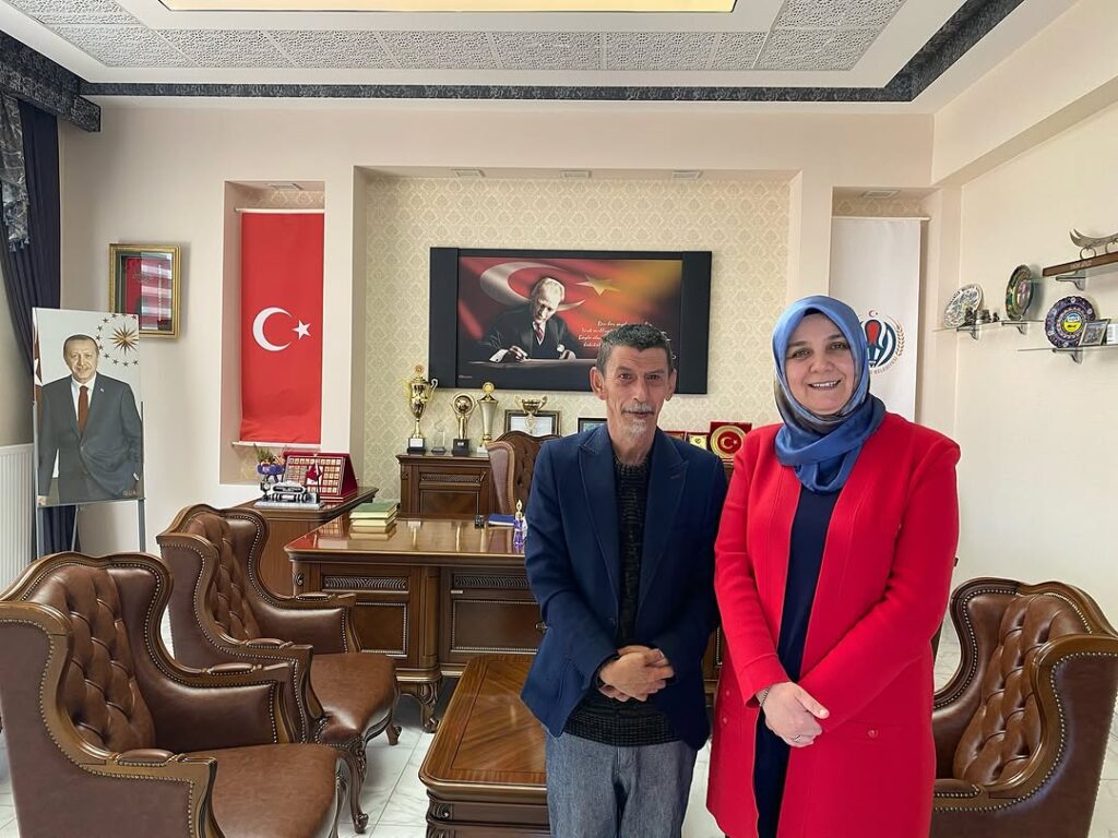 İhsaniye Belediye Başkanı Emine Gökçe, Mevlüt’ü Ziyaret Etti