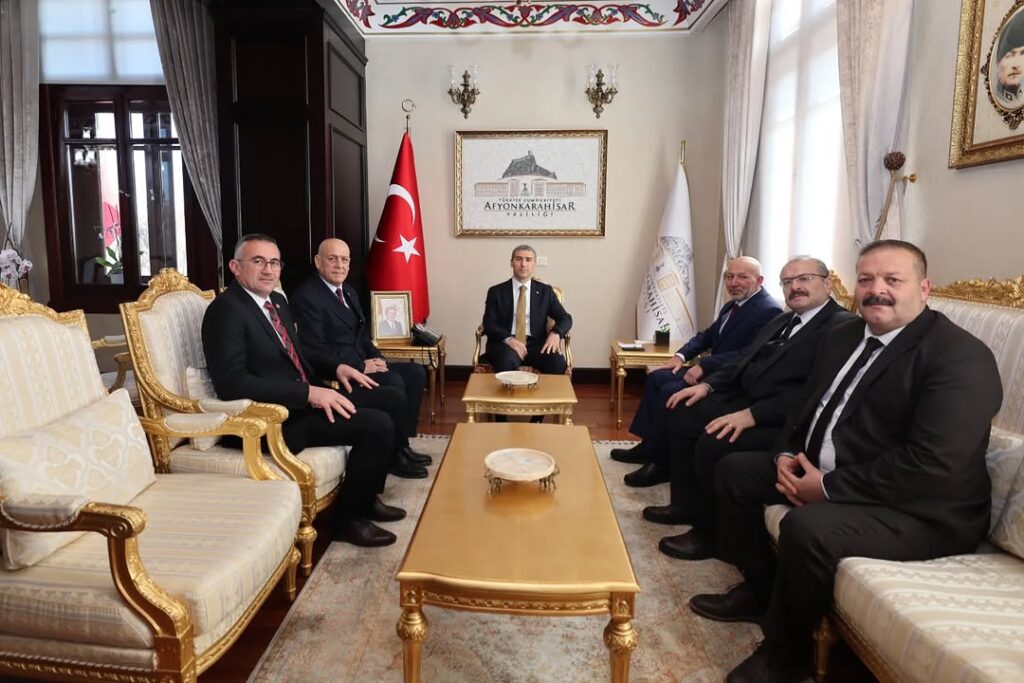 Afyonkarahisar İl Genel Meclisi Başkanı ve Grup Başkanları Vali Dr. Naci Aktaş’ı Ziyaret Etti