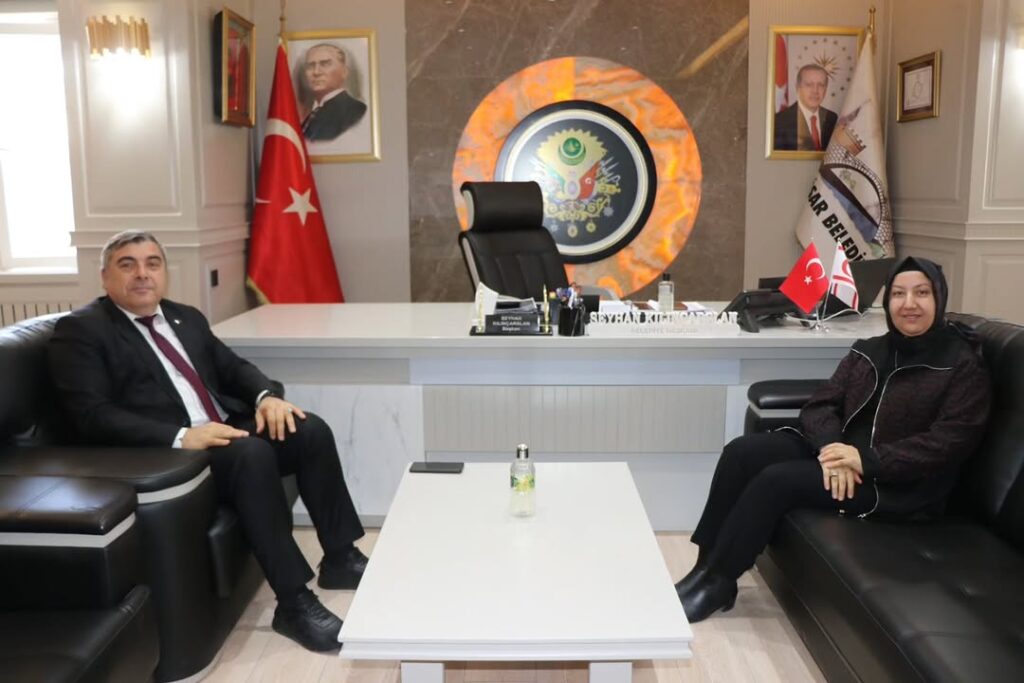 Afyonkarahisar İl Milli Eğitim Müdürü Seyhan Kılınçarslan’ı Ziyaret Etti